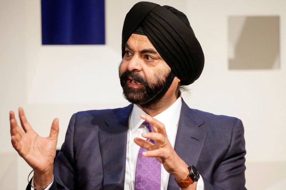 Biden calonkan mantan CEO Mastercard Ajay Banga pimpin Bank Dunia