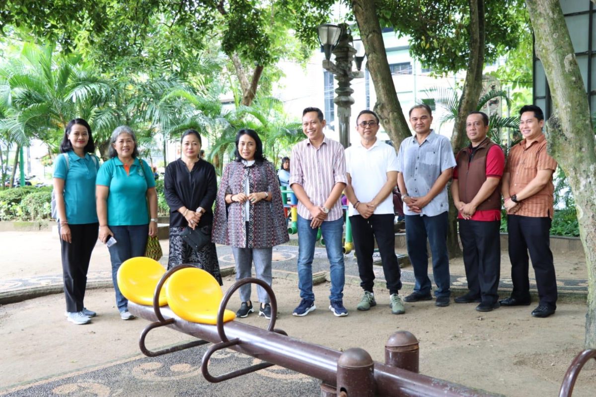 Menteri PPPA tinjau fasilitas taman bermain anak di Denpasar