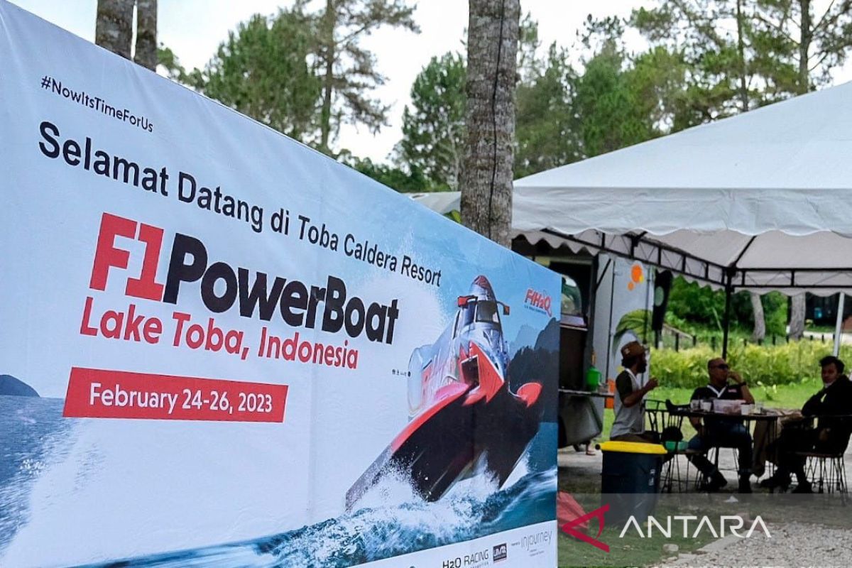 Kemenparekraf hadirkan nobar F1 PowerBoat di Ajibata Sumut