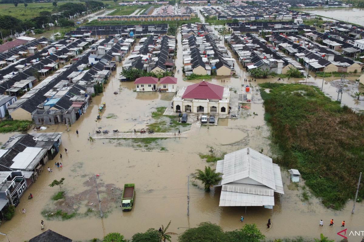 Hujan sejak akhir pekan, 38.146 warga Kabupaten Bekasi terkena banjir