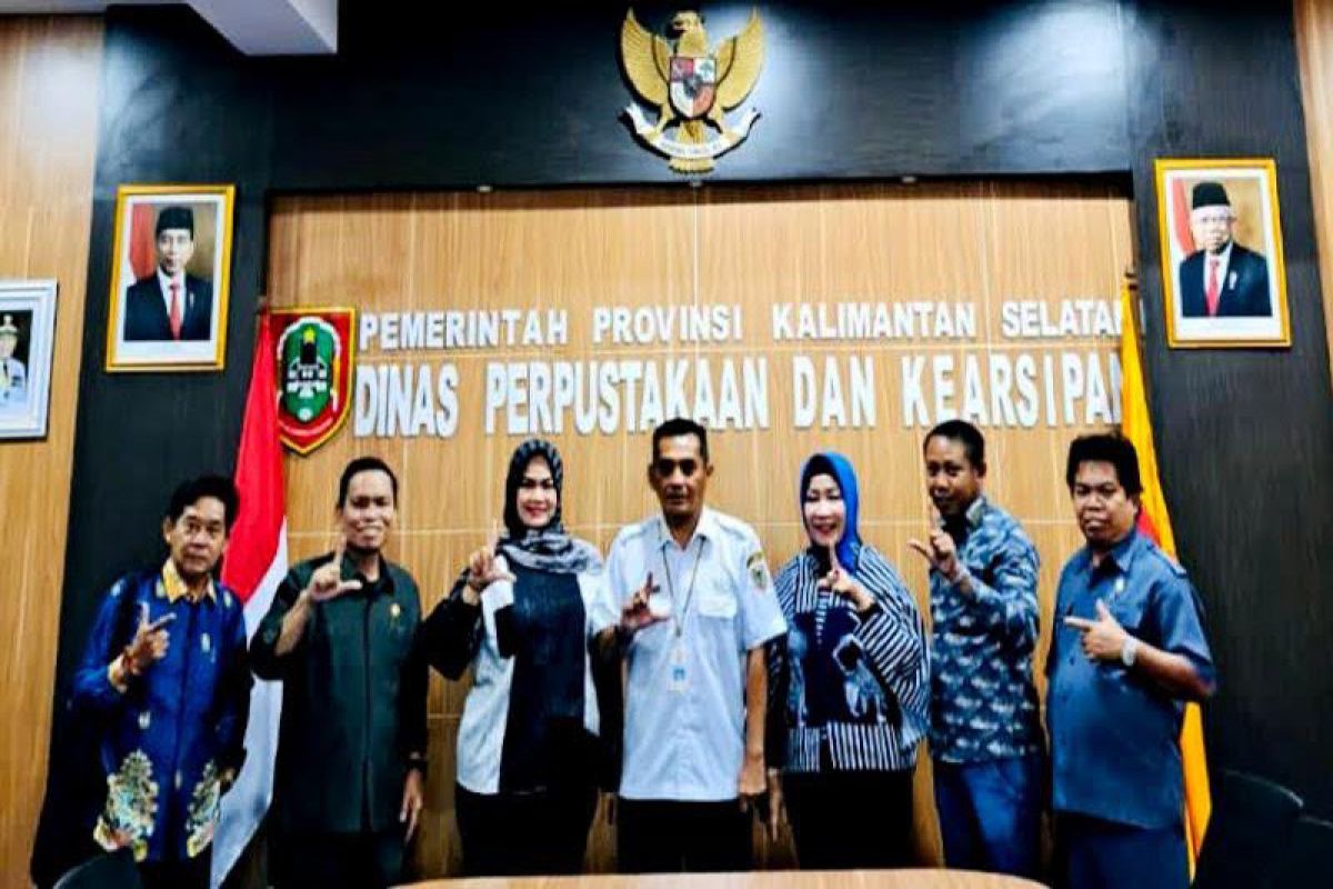 Kembangkan minat baca, Anggota DPRD kunker ke Dispersip Kalsel