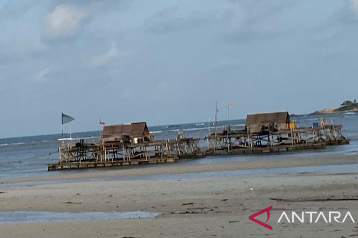 Monsun Asia picu gelombang laut tinggi di Kepulauan Riau