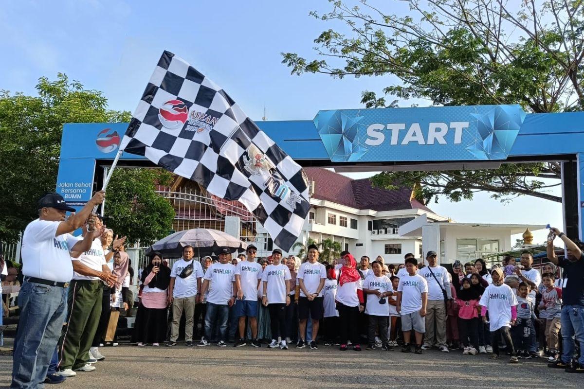 Jalan sehat BUMN Rokan Hulu berlangsung meriah