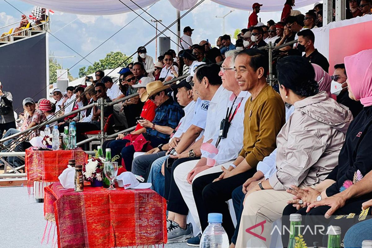 Presiden tiba di Pelabuhan Muliaraja Napitupulu jelang balapan F1H2O