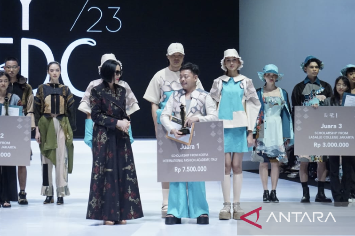 Desainer asal Gorontalo juara Indonesia Young Fashion Designer Competition
