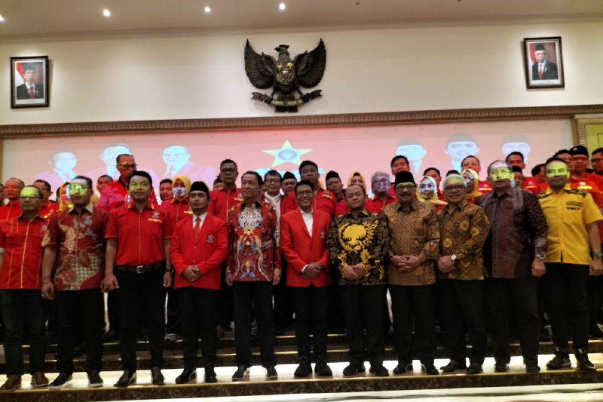 Wawali Kota Pasuruan dilantik jadi Ketua SOKSI Jatim, menantu Pakde Karwo pengurus