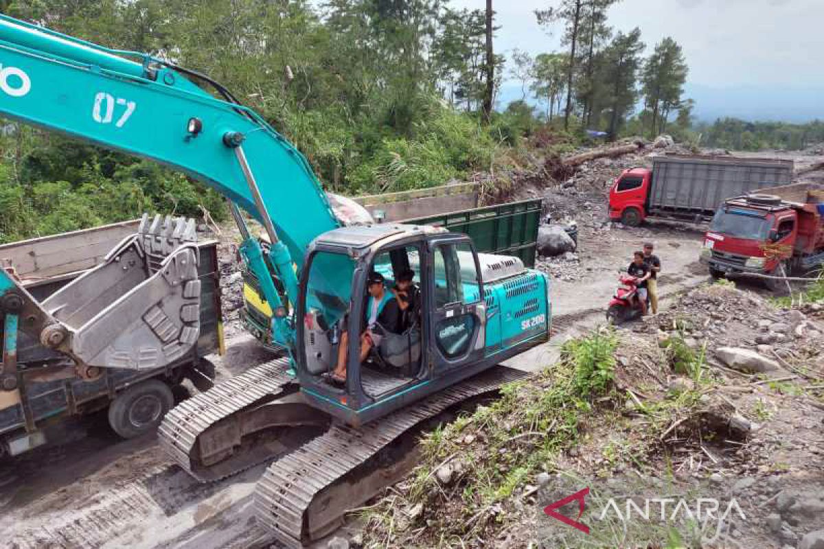 Polresta Magelang gerebek tambang pasir ilegal di lereng Merapi