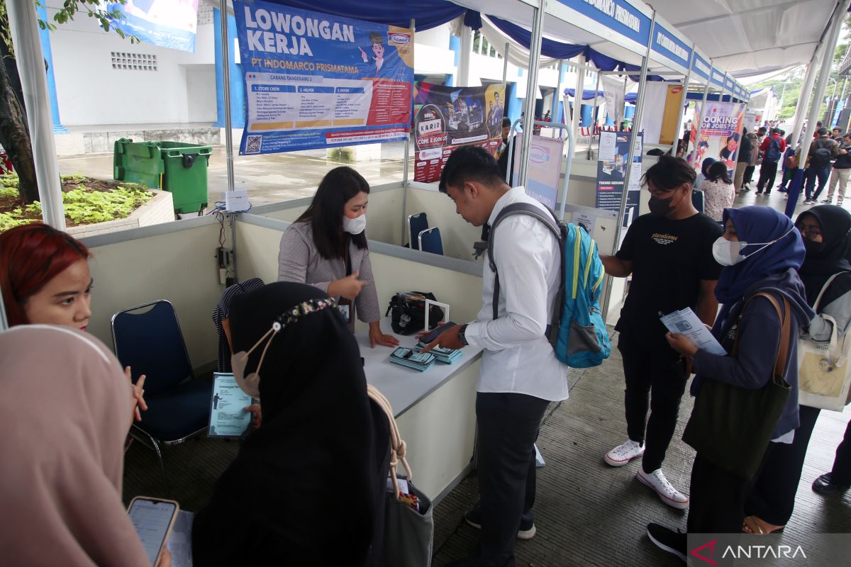 Disnaker Kota Tangerang gelar job fair di tujuh kecamatan