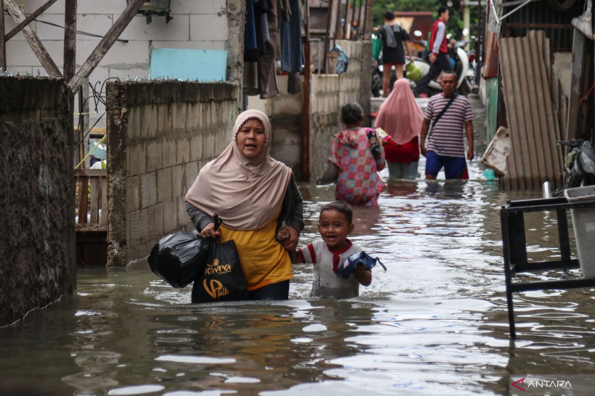 Sebanyak 45 RT di Jakarta tergenang akibat hujan lebat