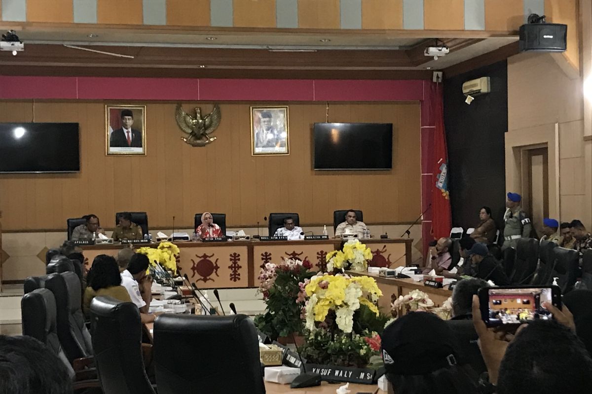 DPRD Ambon minta Pemkot percepat tangani persoalan lapak di Mardika