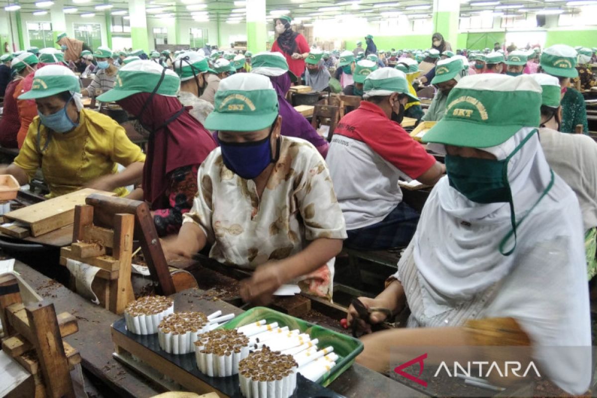 Jumlah pabrik rokok di Jepara semakin bertambah