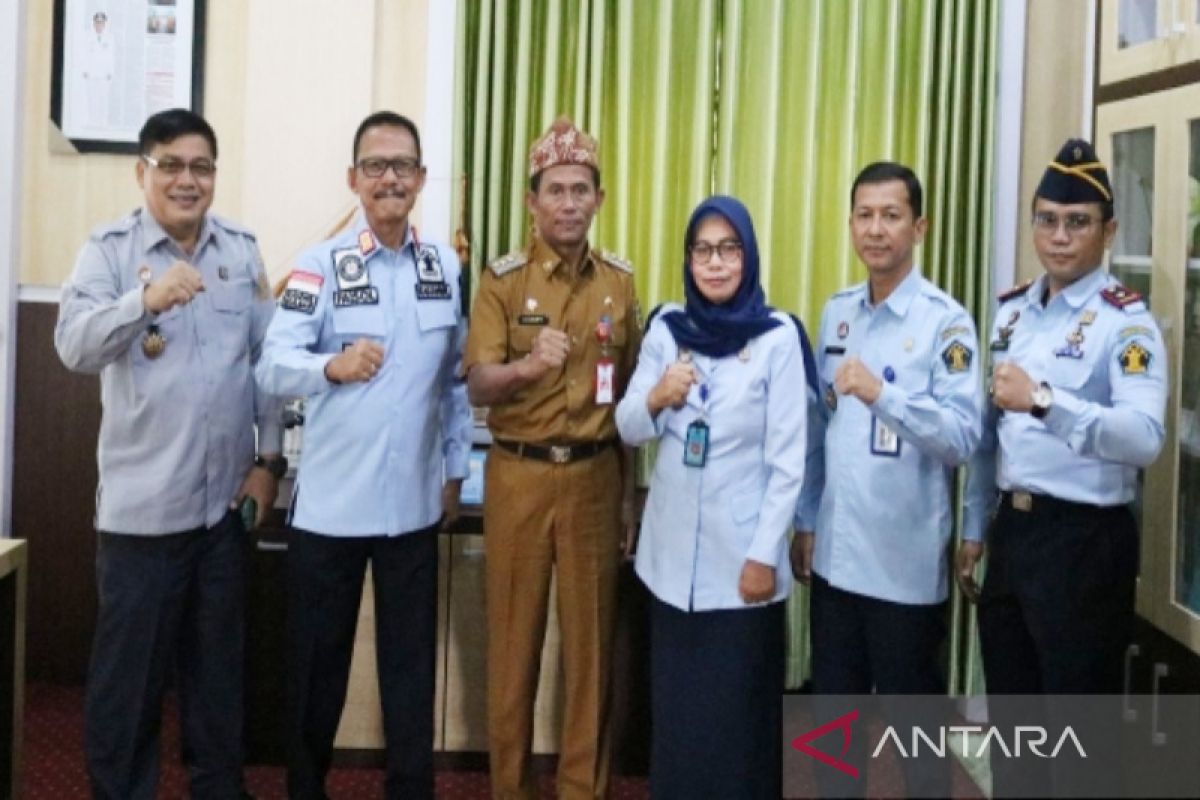 Kanwil Kemenkumham Kalsel tingkatkan koordinasi dengan Bupati Tanah Laut