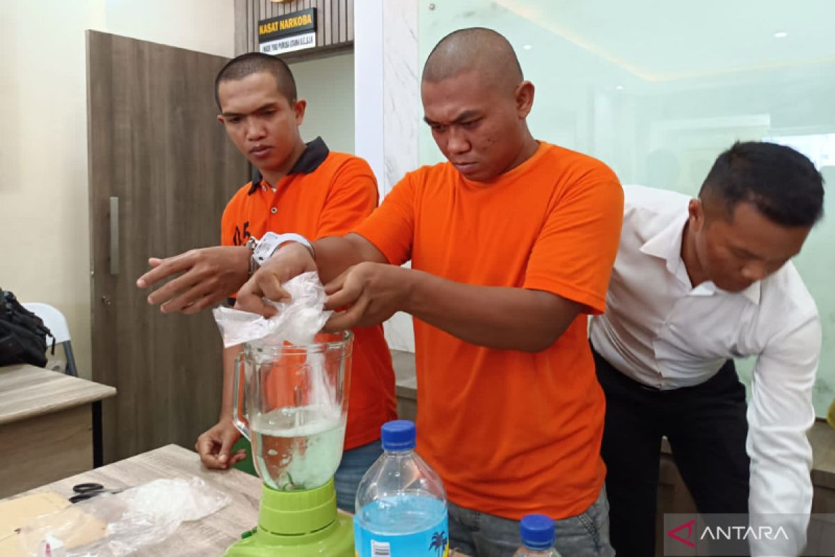 Polresta Mataram memusnahkan sabu-sabu sitaan senilai Rp750 juta