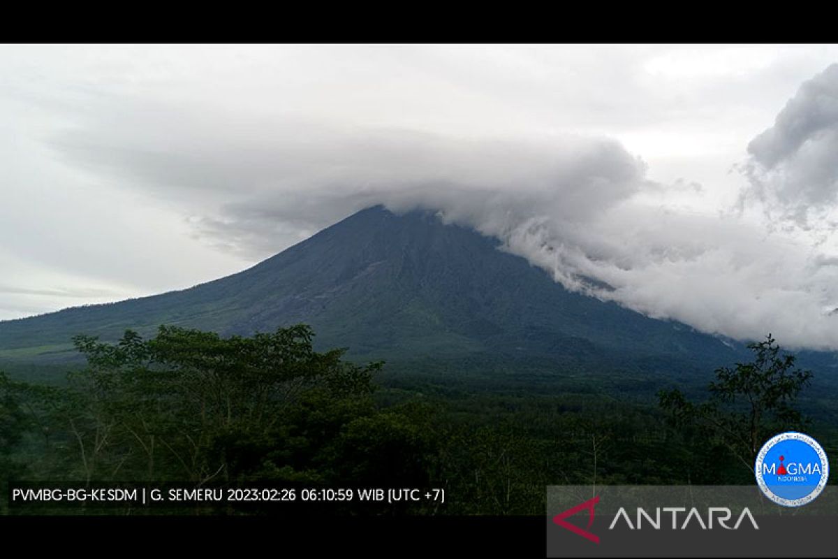 Kemarin Semeru erupsi, angin kencang meliputi Banyuwangi