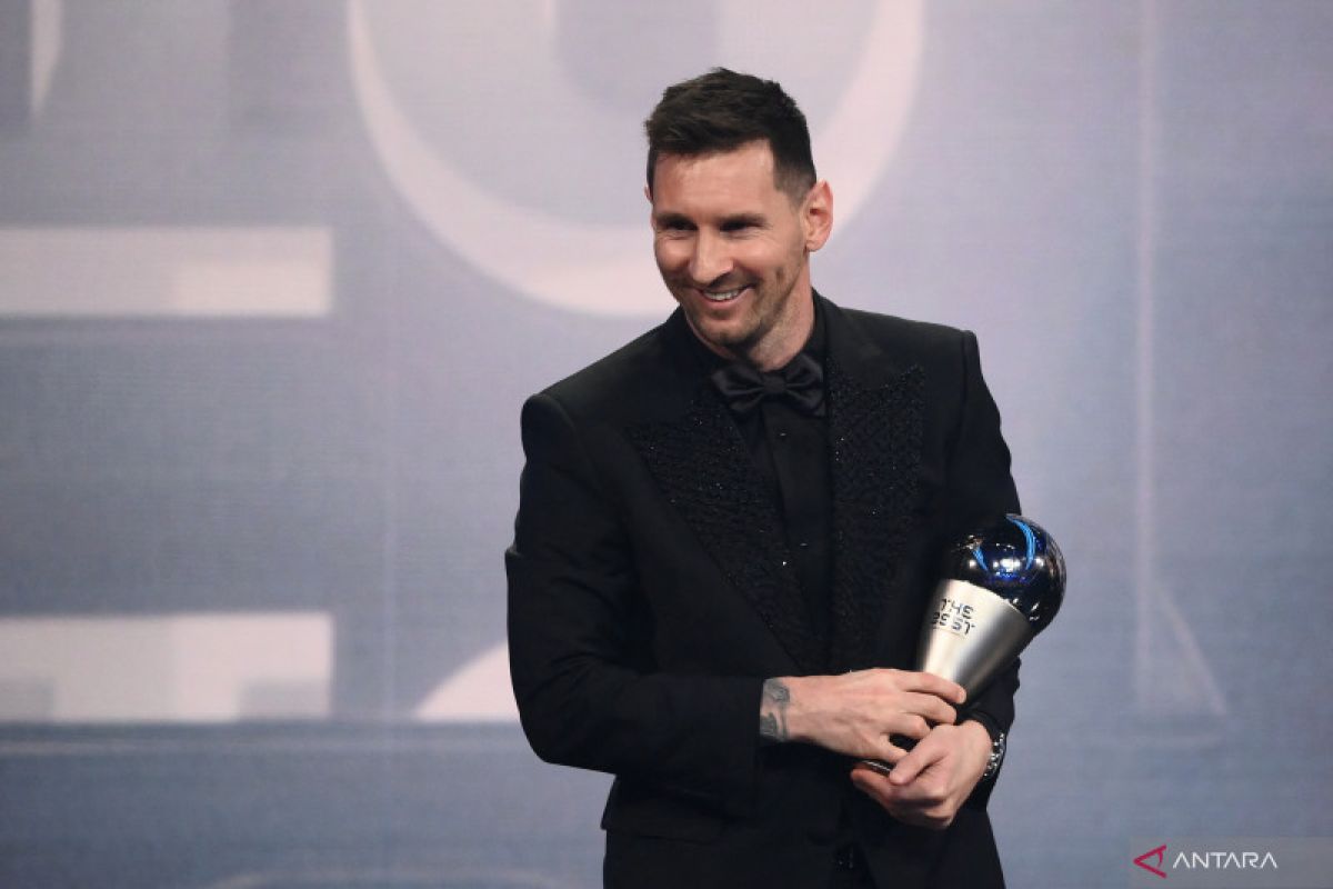 Lionel Messi jadi pemain pria terbaik FIFA 2022 pada penghargaan The Best FIFA Football