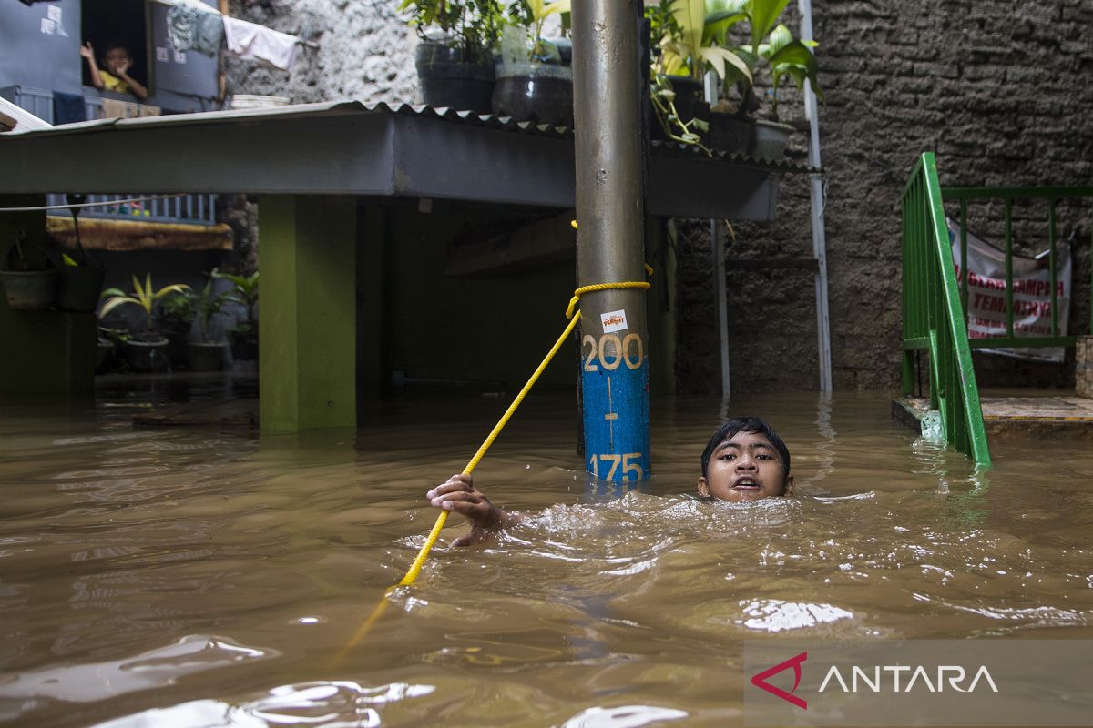 Jakarta kemarin, penanganan banjir hingga titik kemacetan Jakarta
