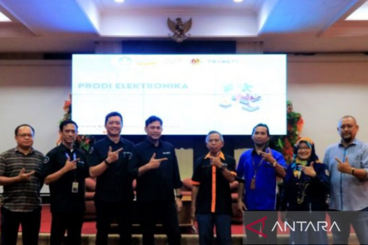 Poliban ikut sosialisasikan perpindahan siaran tv analog ke digital