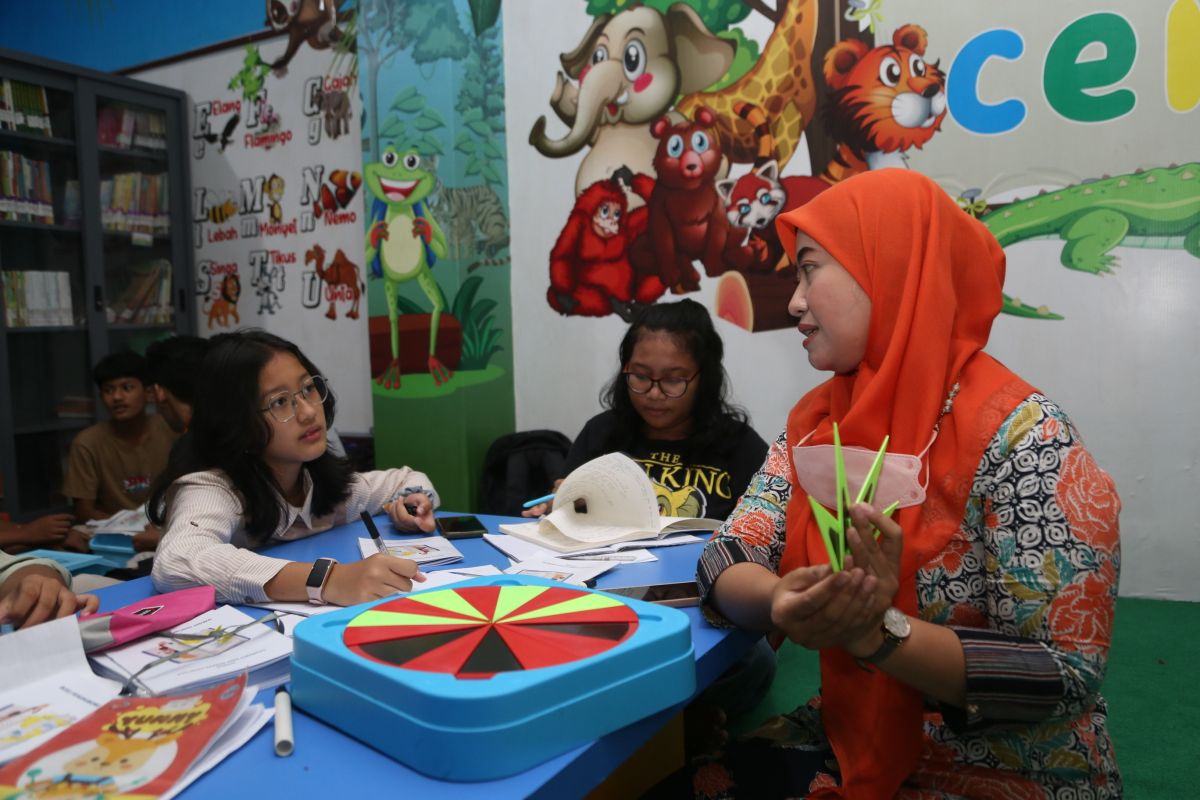 Raperda rampung, Pemerhati Anak dorong Pemkot Surabaya bentuk sistem penanganan kasus