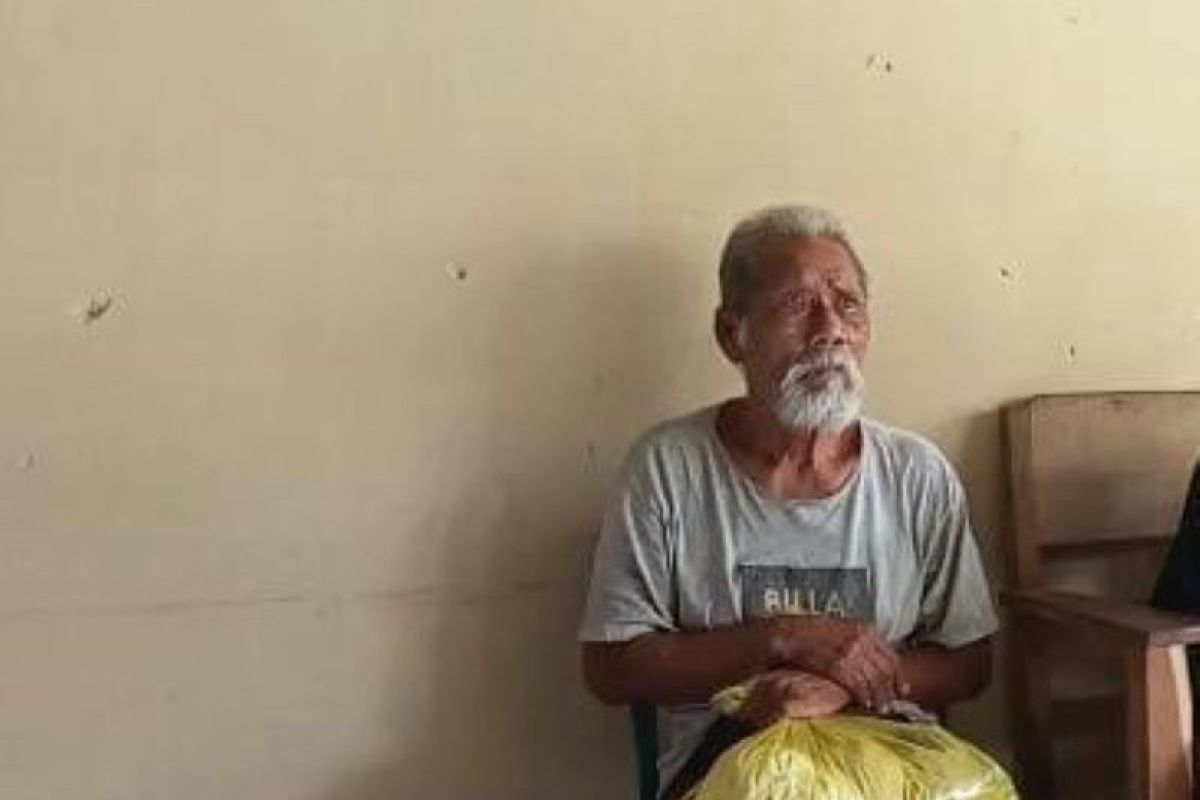 Seorang kakek 65 tahun ditemukan di Praya Lombok Tengah bawa uang Rp43 juta