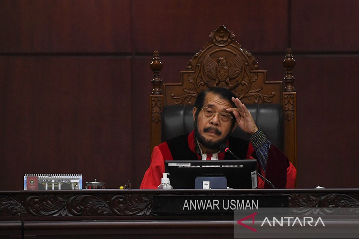 Majelis Kehormatan Mahkamah Konstitusi periksa Ketua MK Anwar Usman
