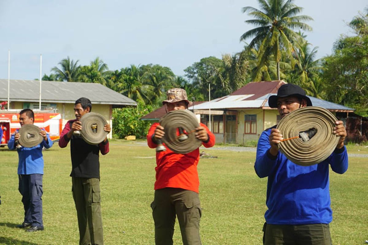 Puluhan calon Manggala Agni ikut pelatihan pemadaman kebakaran hutan di Aceh