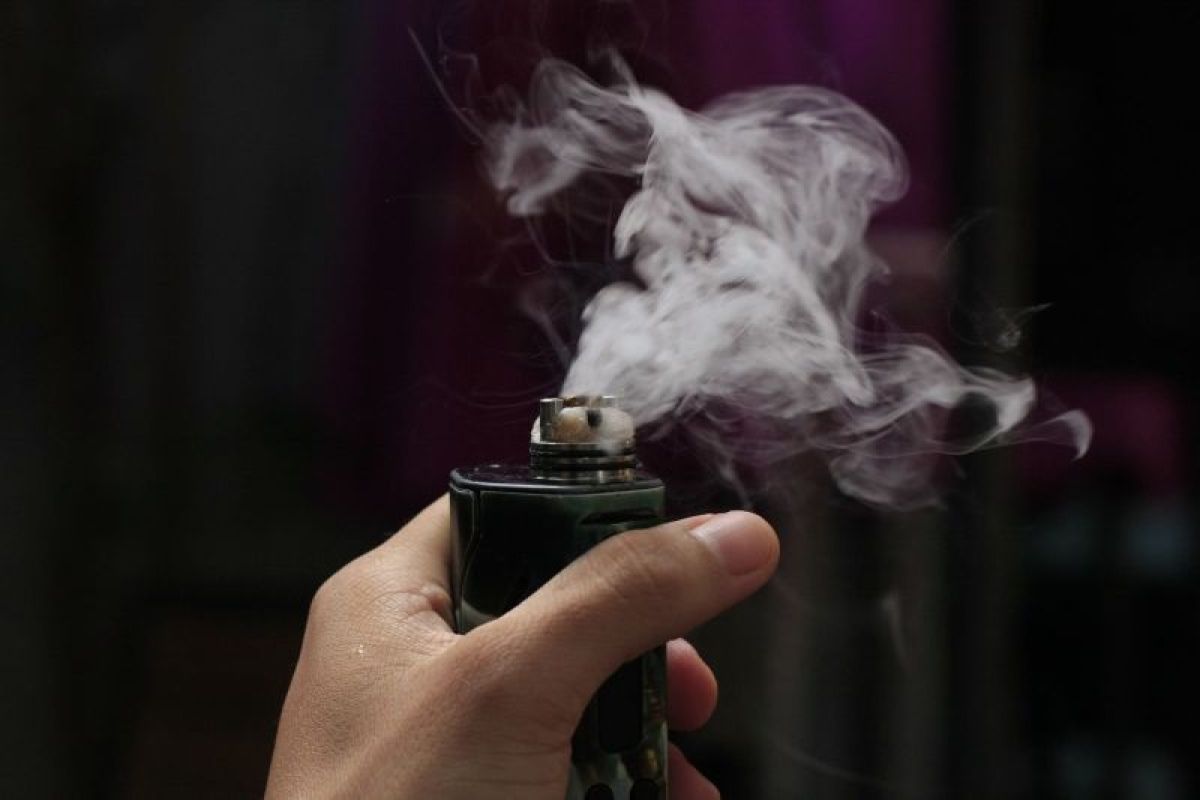 Vape disebut punya profil risiko yang rendah dibanding rokok konvensional