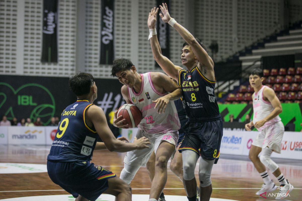 West Bandits menang tipis atas Evos Thunder 64-62