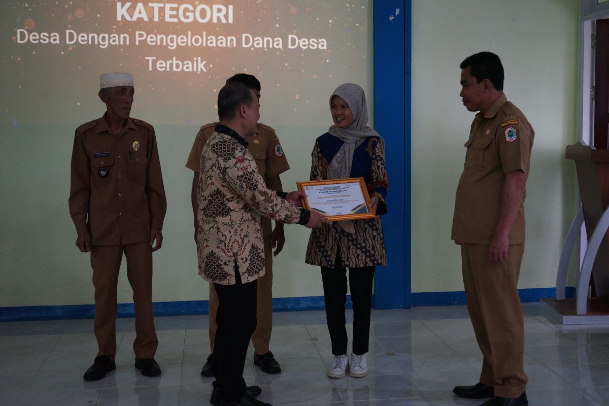 Tiga desa di Kapuas Hulu dapat penghargaan pengelolaan dana desa