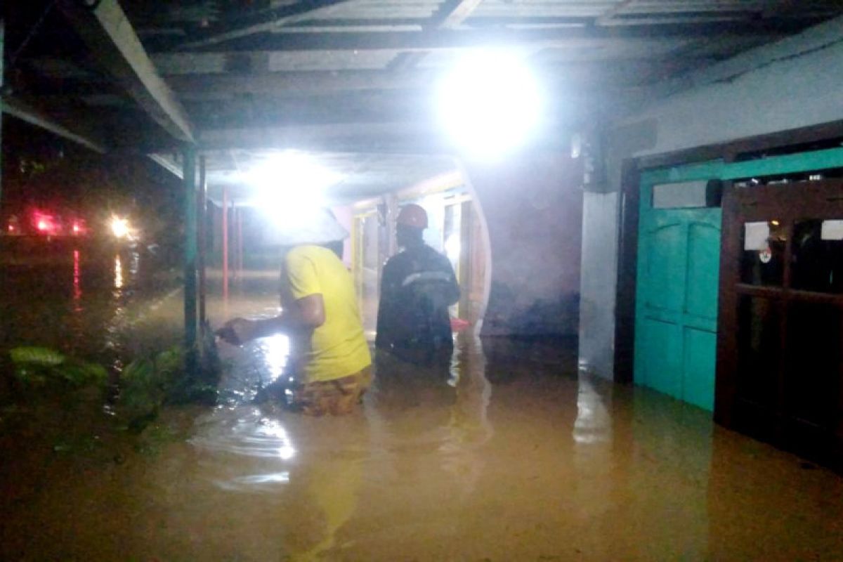 613 rumah warga kebanjiran luapan air sungai di Situbondo