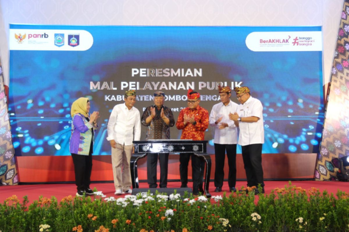 Menteri PAN-RB meresmikan Mal Pelayanan Publik di Lombok Tengah