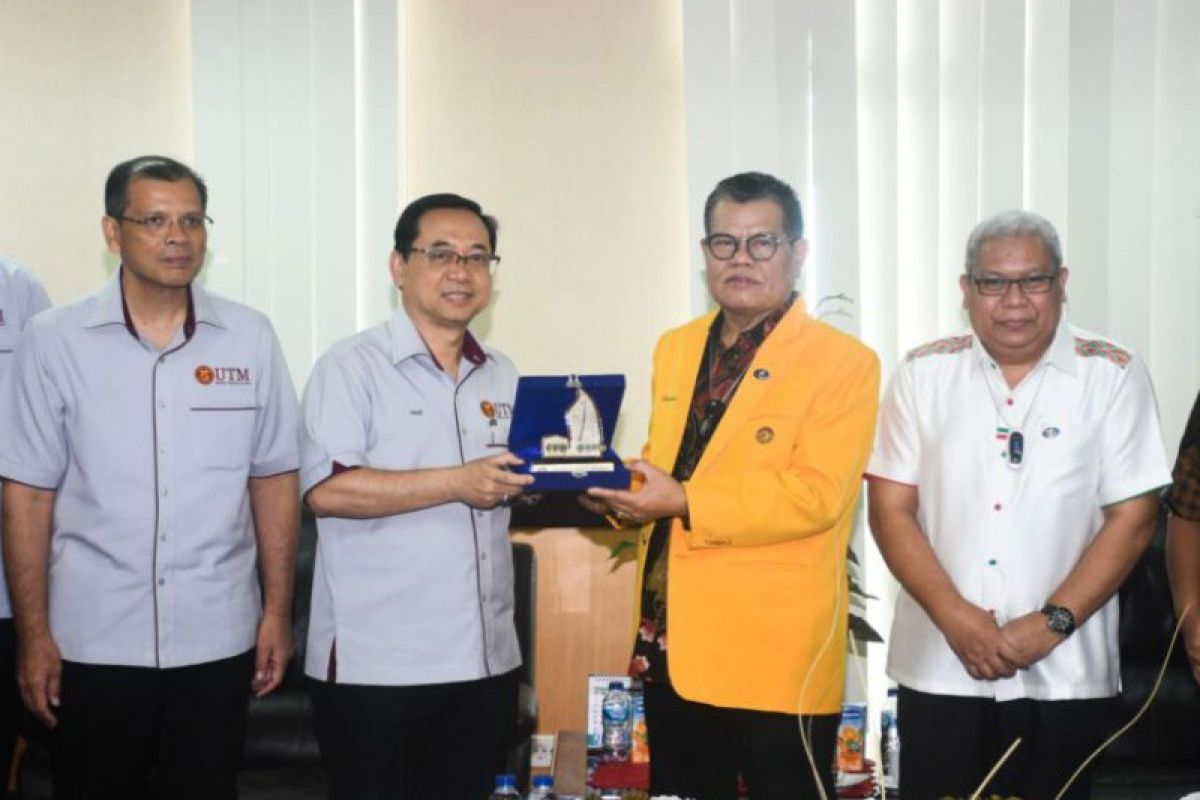 Rektor UNM terima kunjungan UTM dan ITBM Malaysia