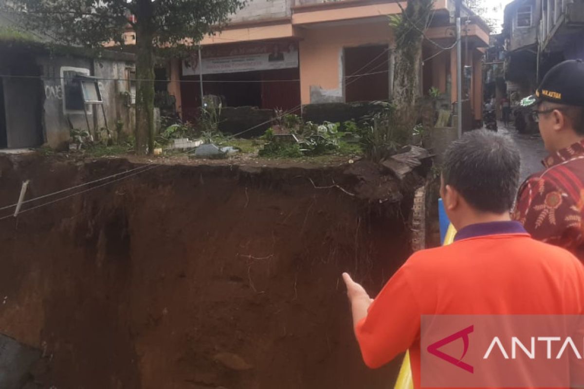 DPRD Kota Bogor dukung Pemkot cairkan BSTT tanggulangi longsor Muarasari