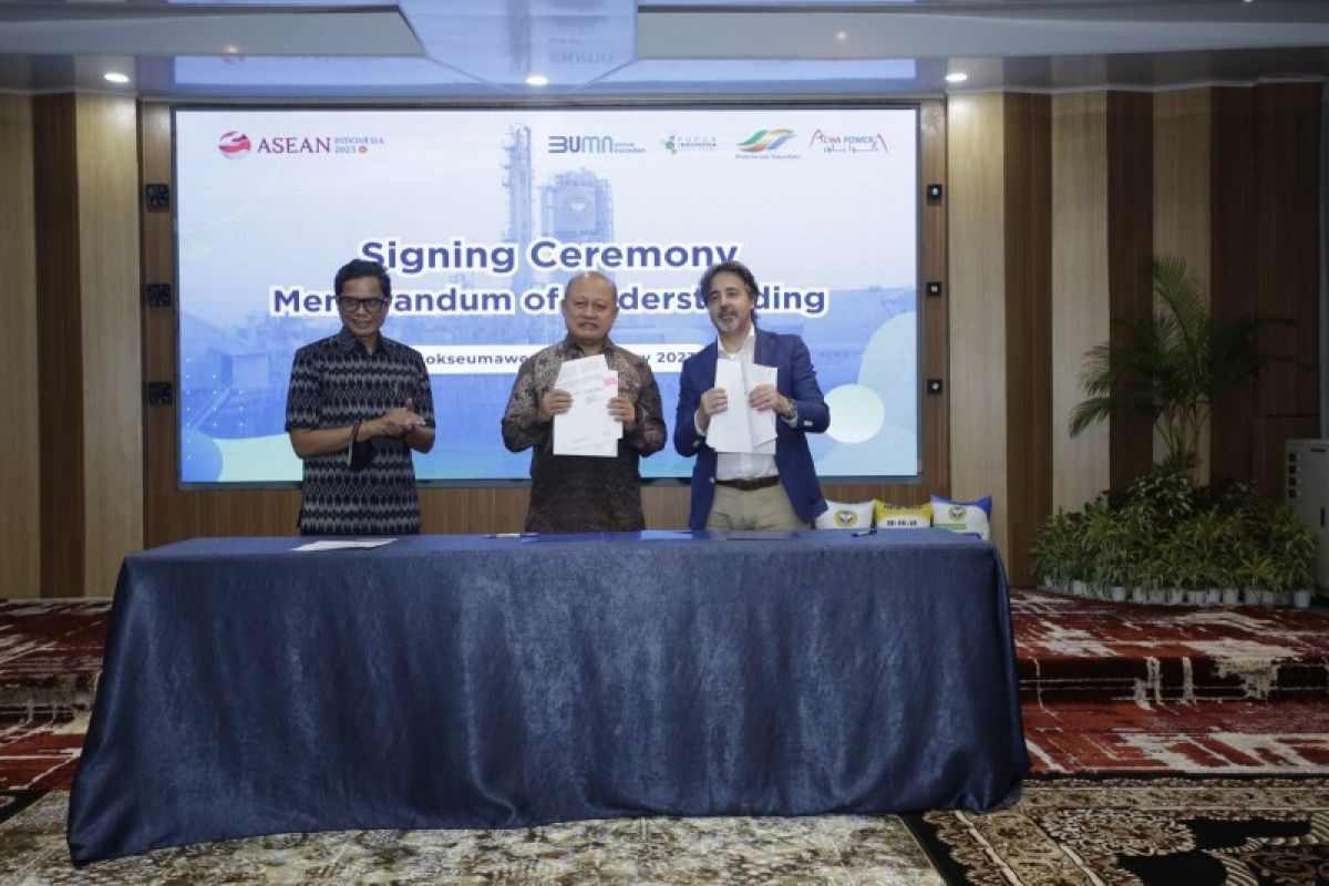 Pupuk Indonesia dukung kajian energi bersih bareng ACWA Saudi dan PTPN