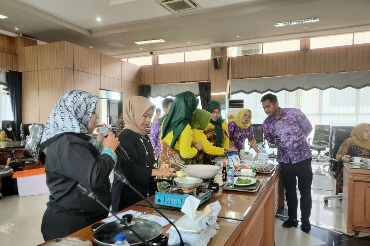 Gatriwara dan Dhama Wanita Setwan Kalsel pembelajaran membuat kue