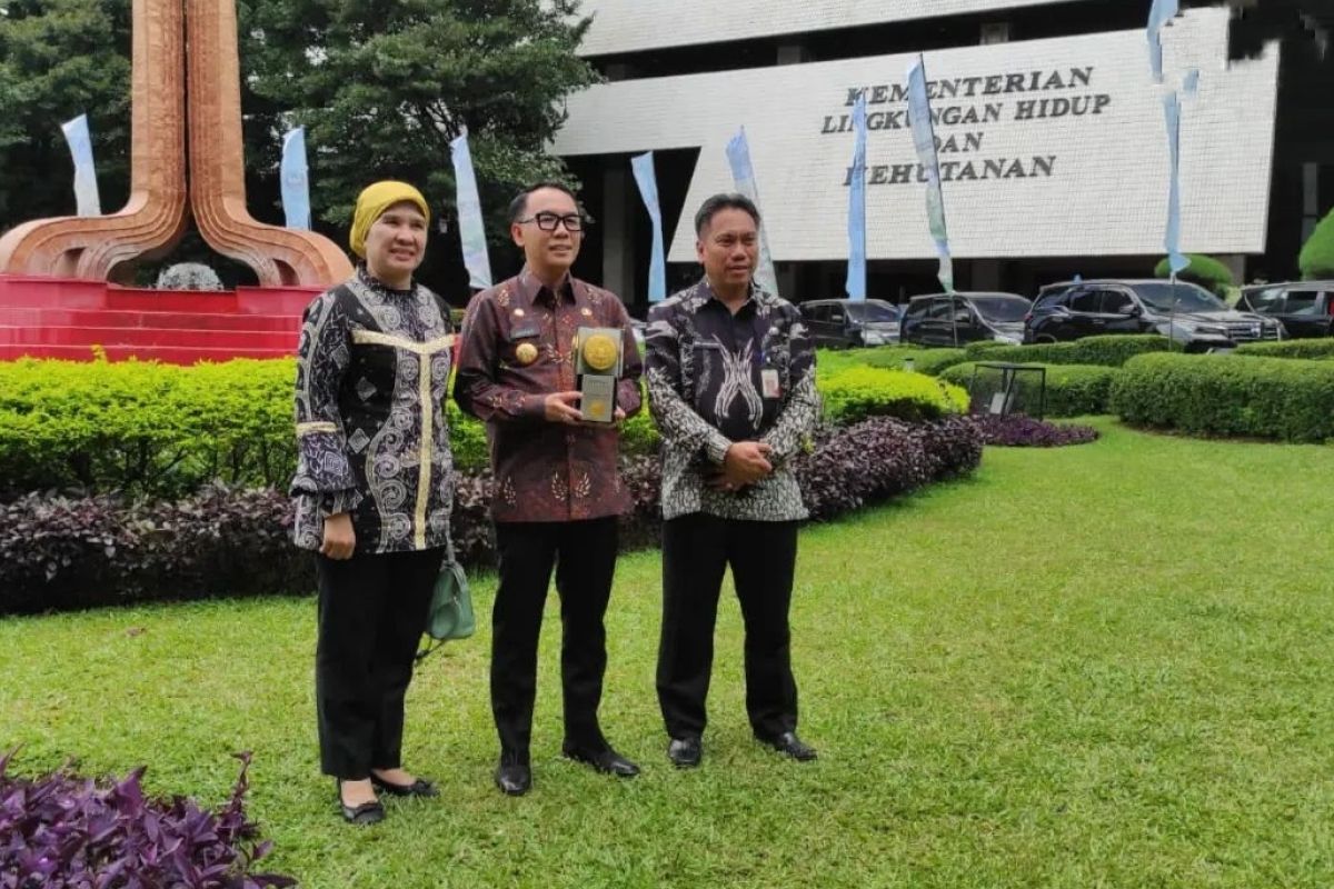 Lampung Barat terima Penghargaan Adipura 2022