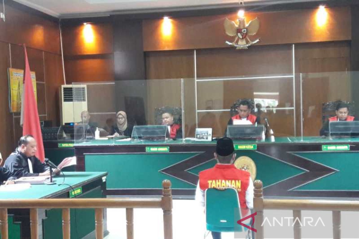 Terdakwa pembunuhan satu keluarga di Magelang mulai disidangkan