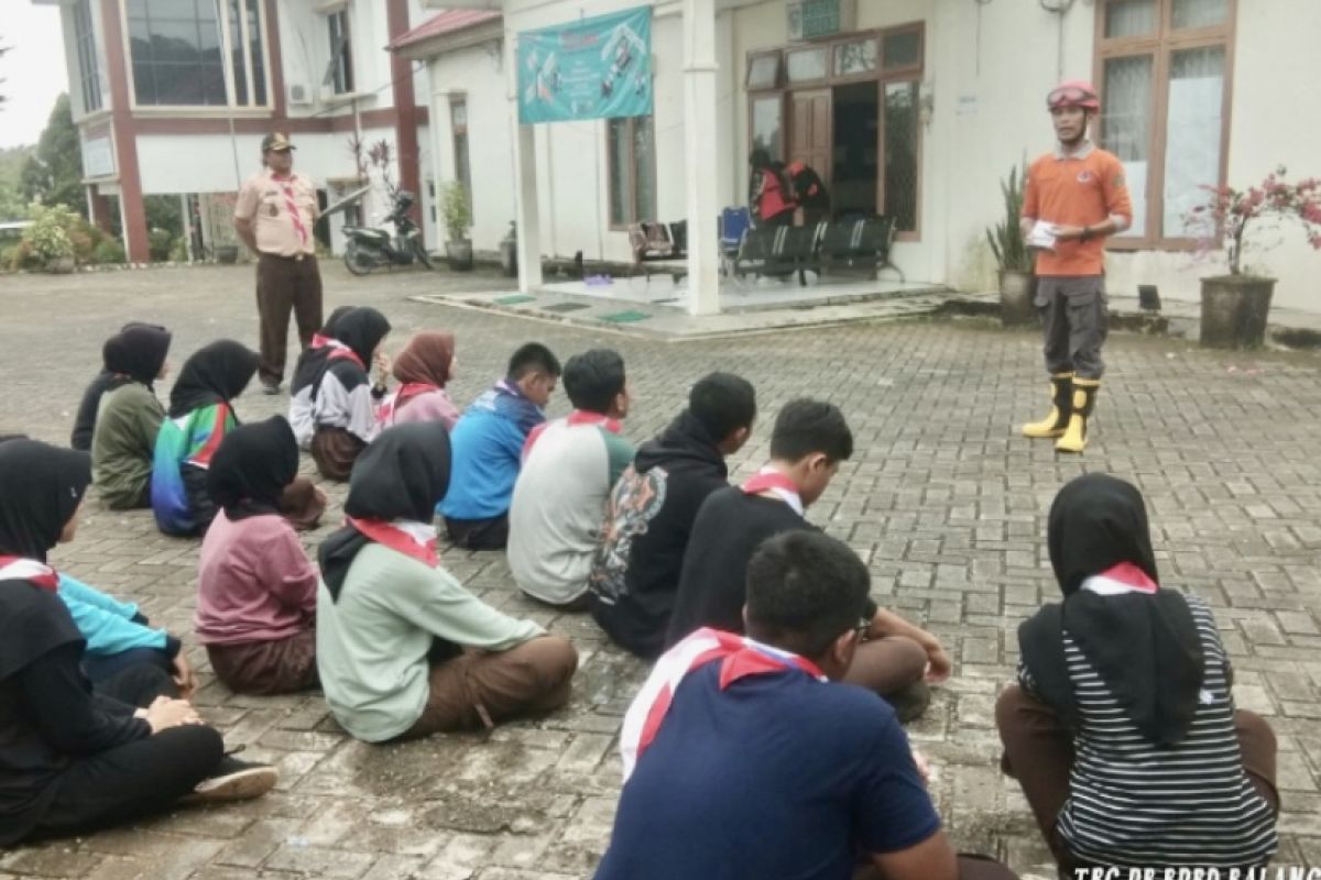 BPBD tambah pengetahuan anggota pramuka dengan materi dasar kebencanaan