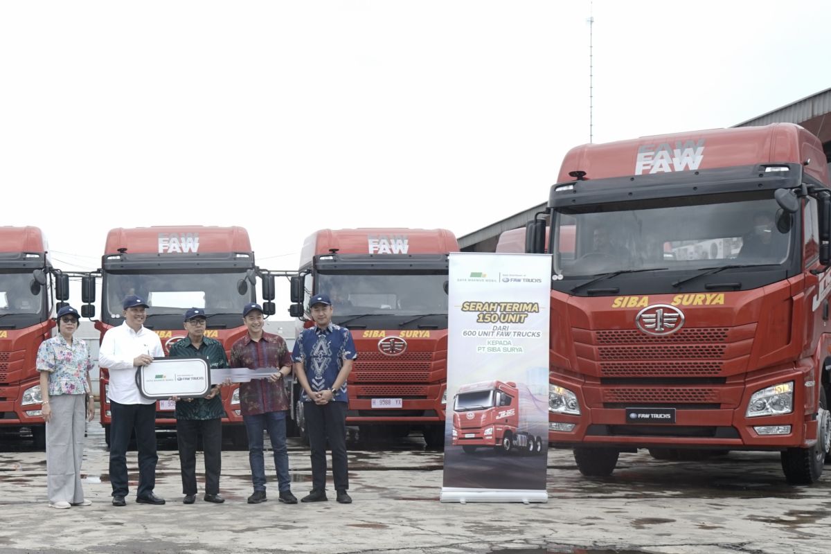 Gaya Makmur Mobil serahterimakan 150 truk FAW ke Siba Surya