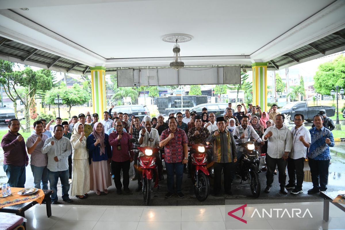 37 lurah di Padang Sidempuan terima kendaraan dinas