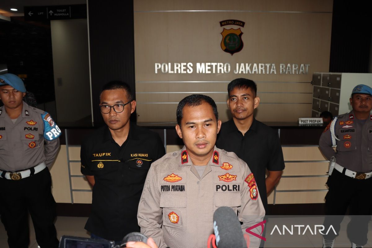 Polisi tangkap dua begal di Tambora Jakarta Barat