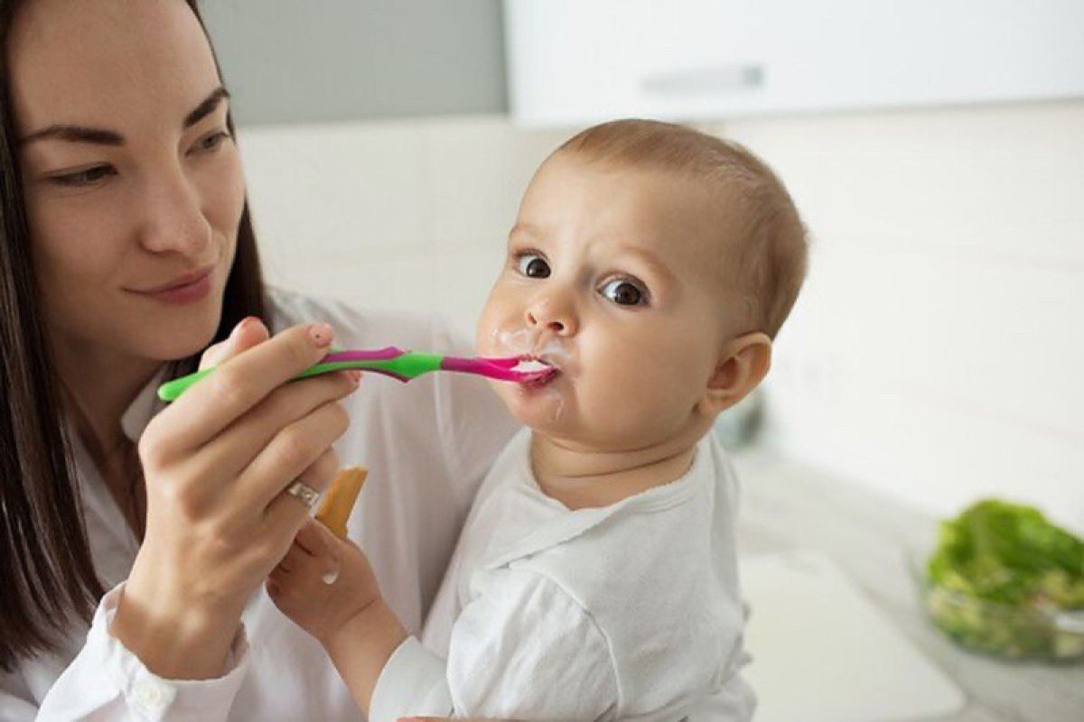 Spesialis Anak: Pemberian MPASI untuk bayi memerlukan strategi khusus