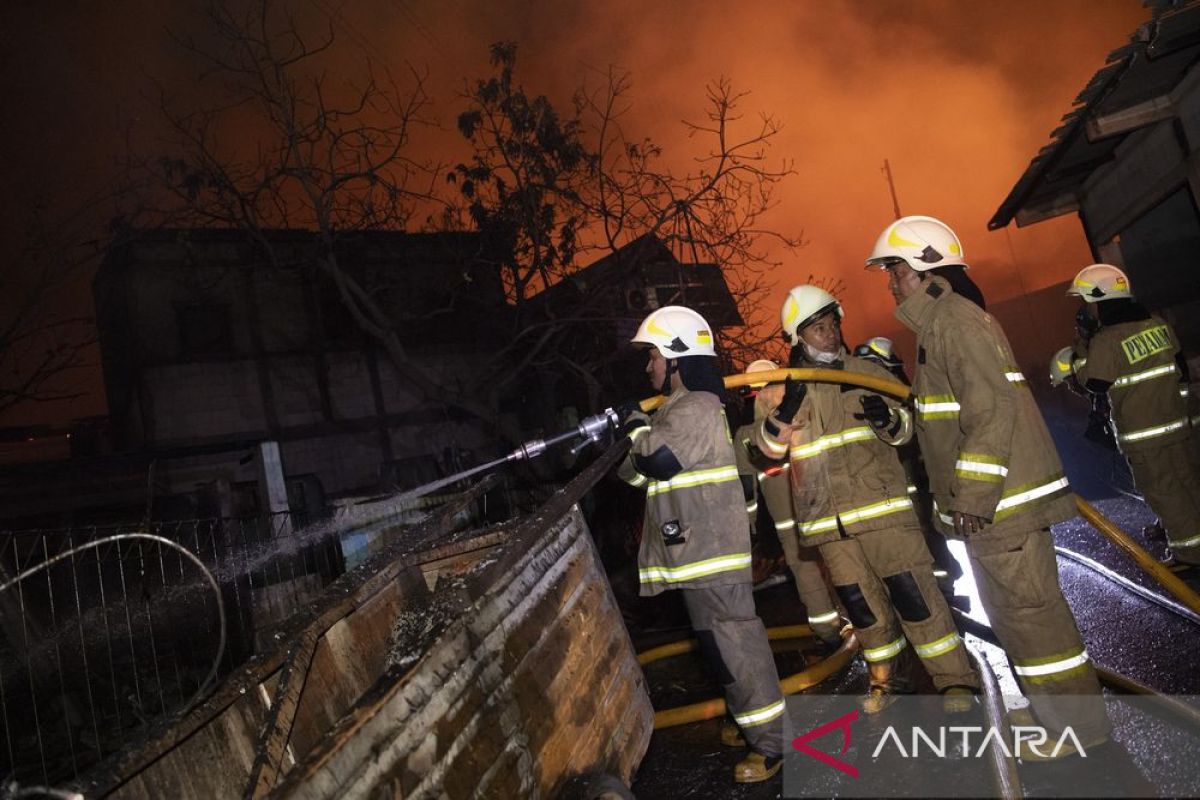 14 orang tewas imbas kebakaran Depo Pertamina Plumpang