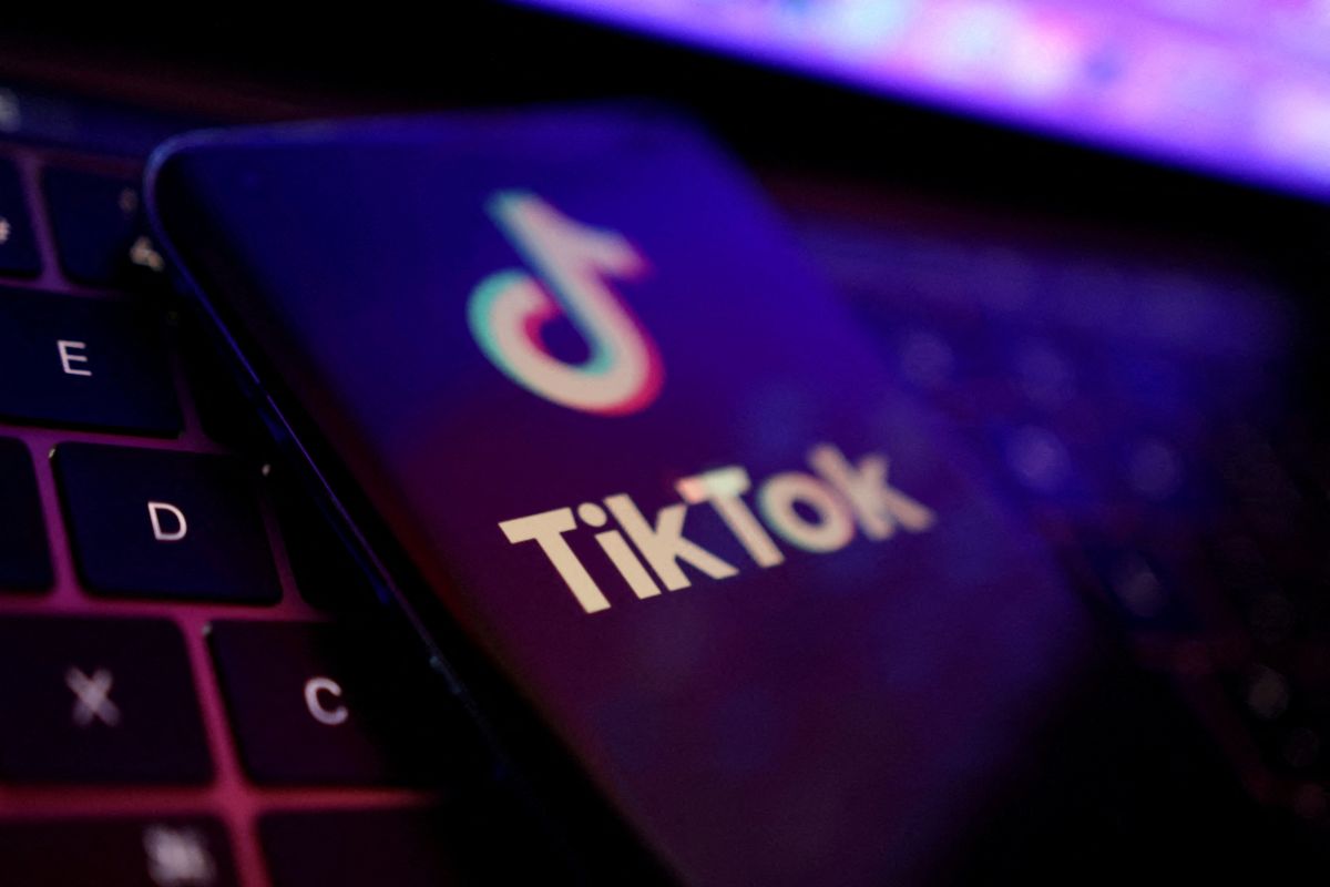 TikTok kembali tersedia di toko aplikasi Apple dan Google di AS