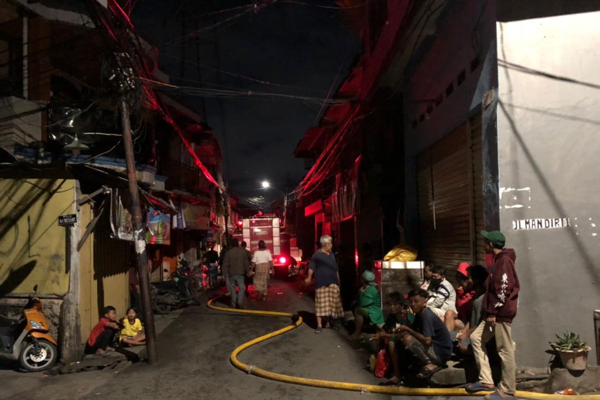 PMI Jakut tampung 268 pengungsi kebakaran Depo Plumpang