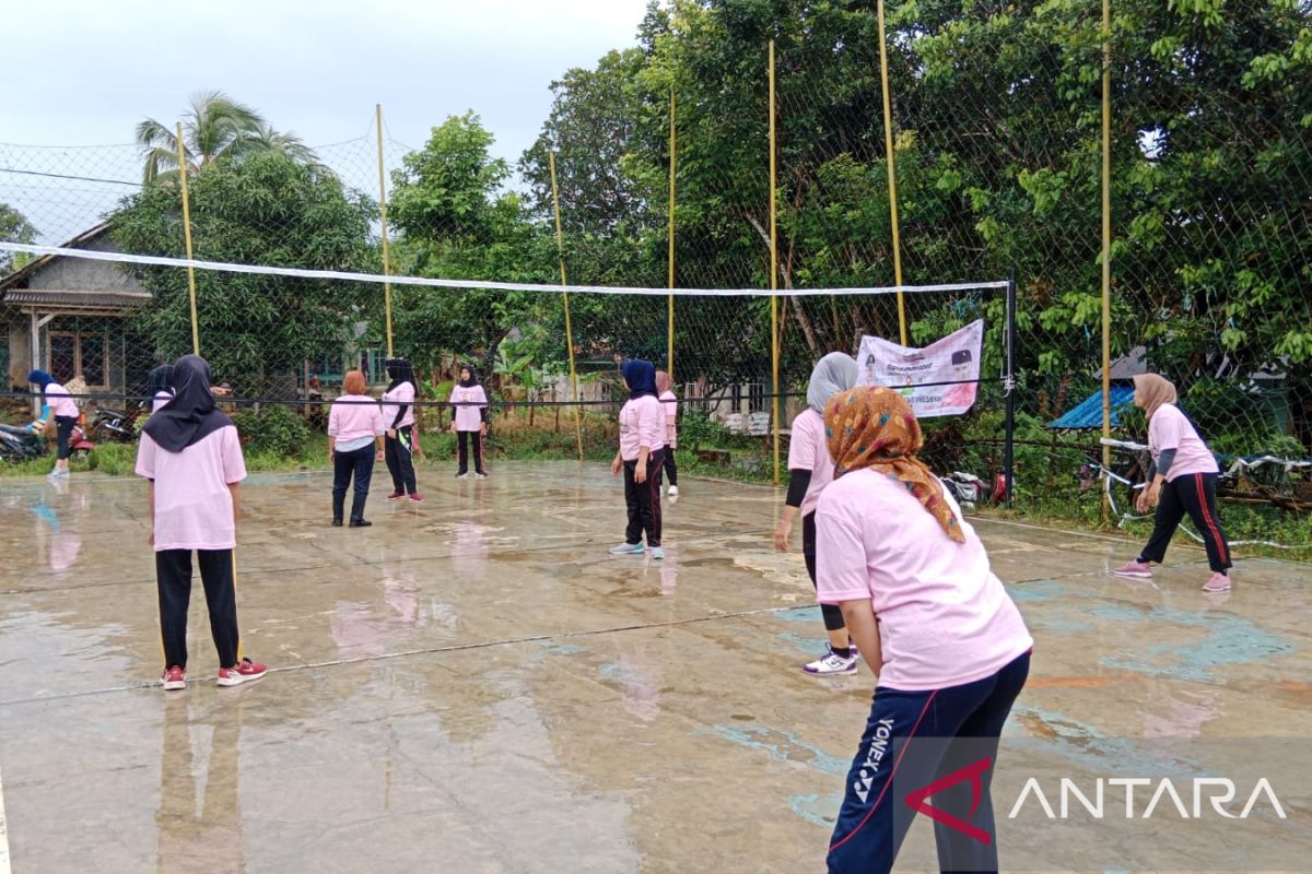 Srikandi Ganjar Banten Gelar Turnamen Voli Bareng Tim Barakatak