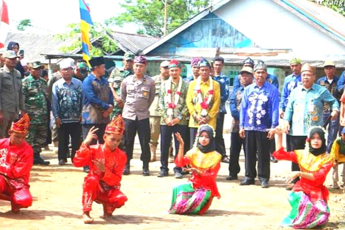 Murid TK dan pelajar SLTP Batu Ampar meriahkan Manunggal Tuntung Pandang