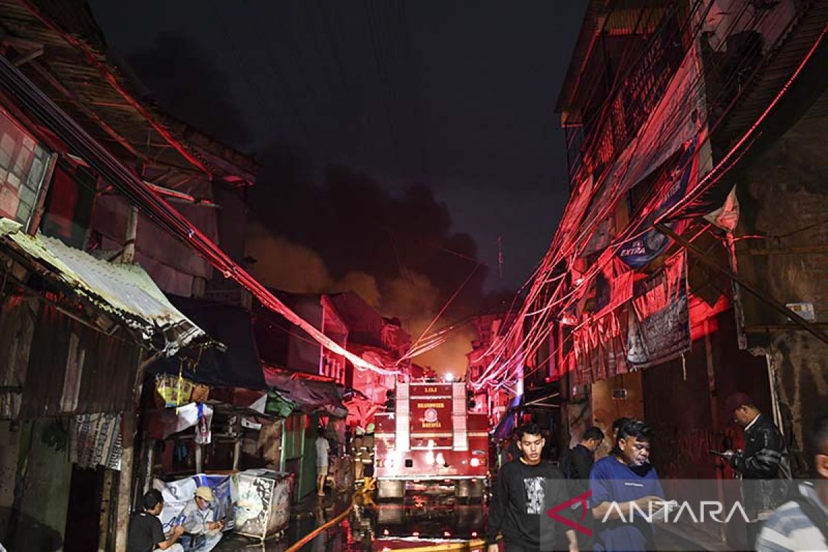 Jakarta tangani dan rawat korban kebakaran Pertamina Depo Plumpang