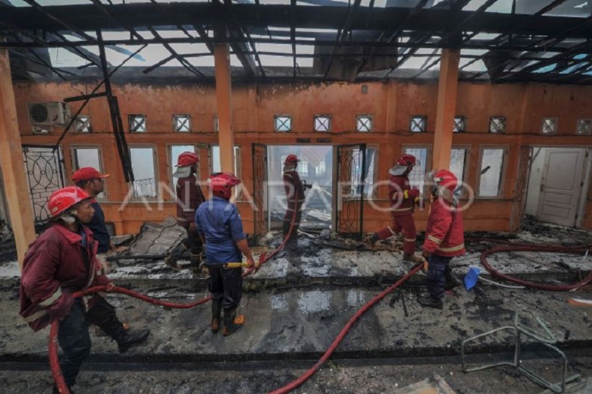 Kebakaran sekolah di Jambi