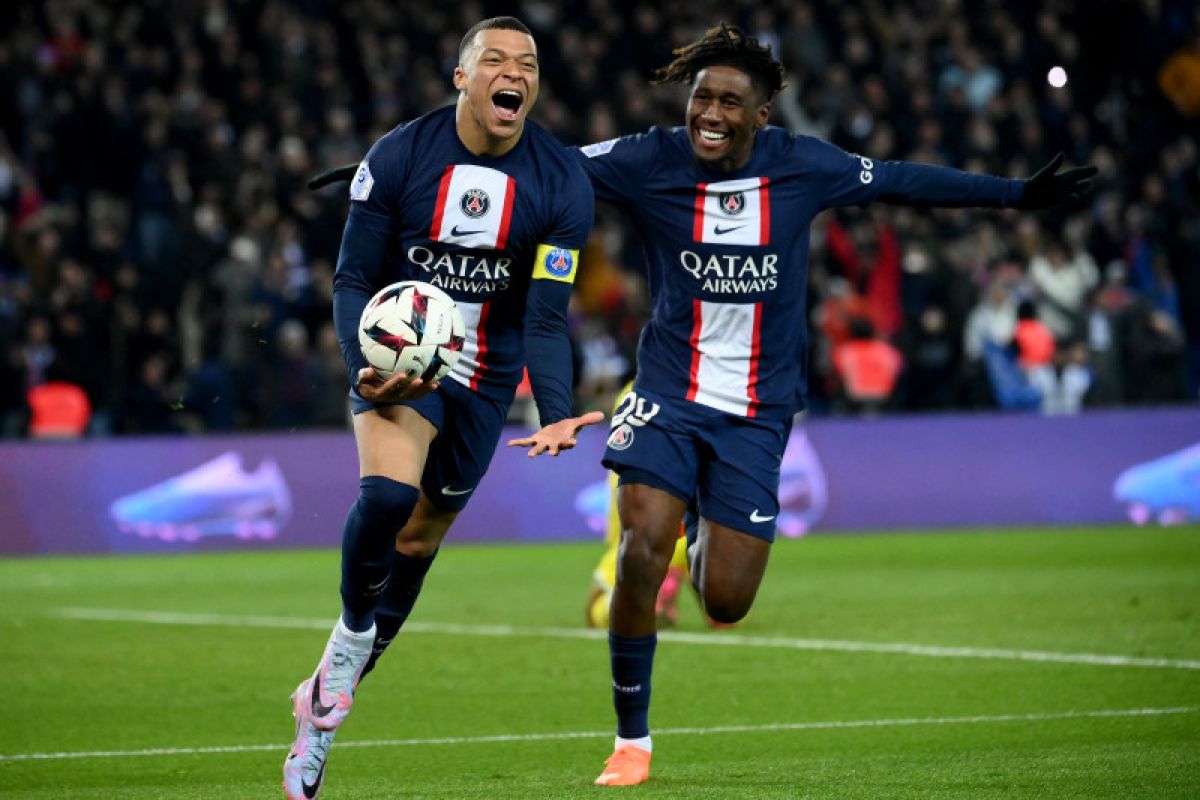 Mbappe jadi top skor PSG sepanjang sejarah usai menang 4-2 atas Nantes,