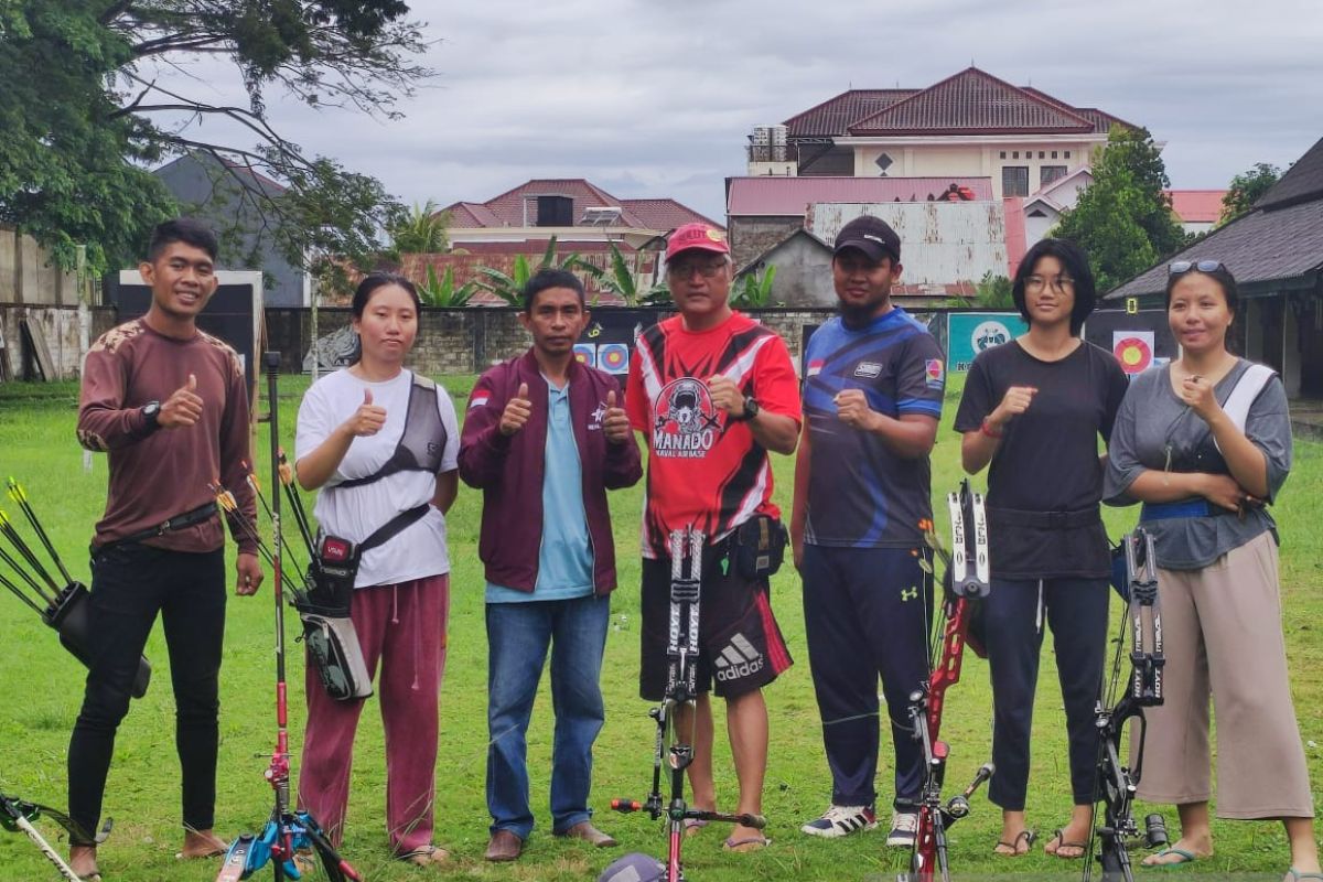 Panahan: Atlet Sulut tiba lebih cepat untuk turun di Sultra Open Archery 2023